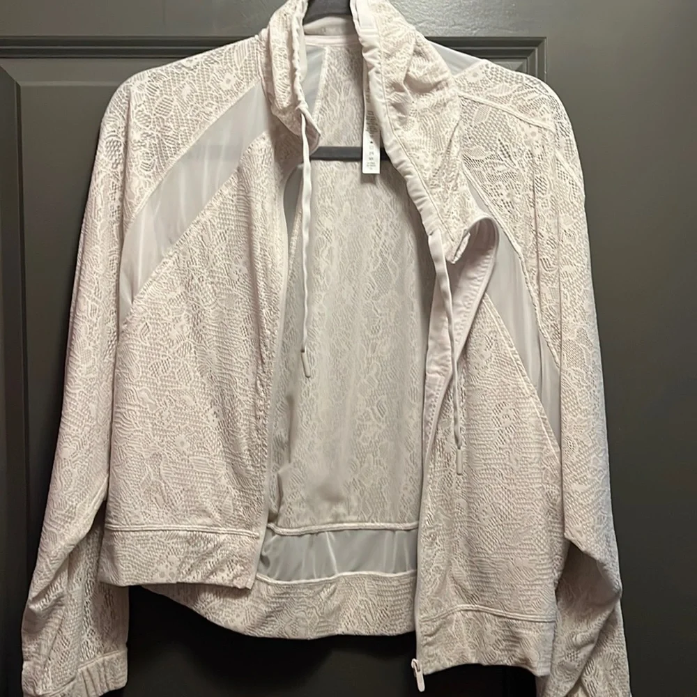 Lululemon Mesh Jacket - Picture 1 of 3